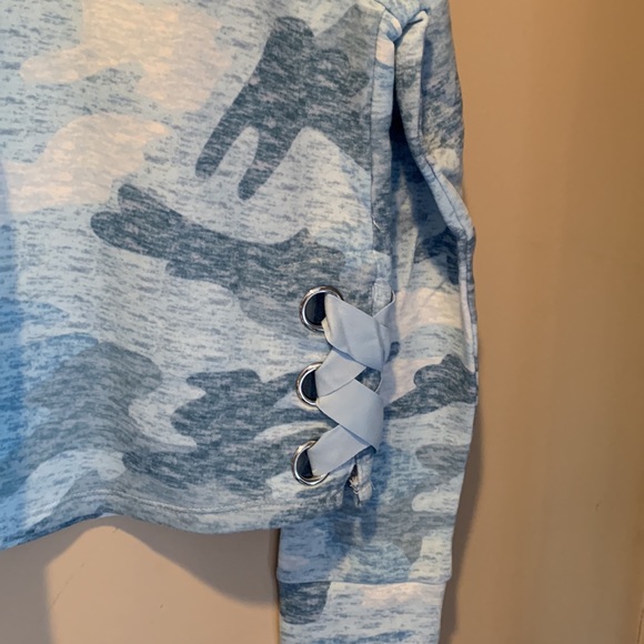 Justice camo crop top sweatshirt NWT - Picture 3 of 6